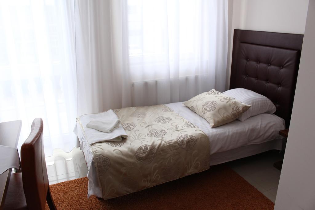 Belweder Porosły Quarto foto